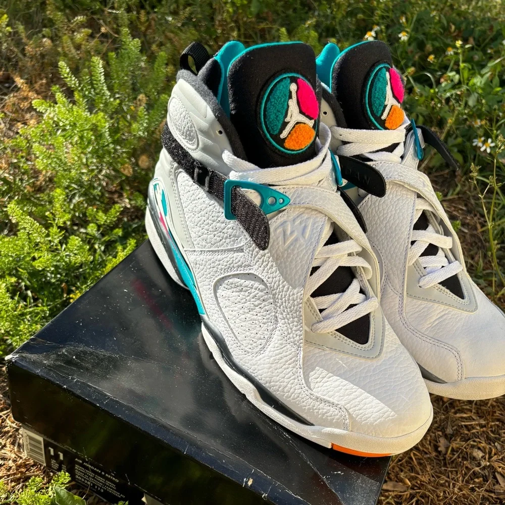 Jordan 8 Retro - Picture 7 of 10